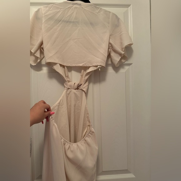 Maxi Cut Out - Picture 4 of 6